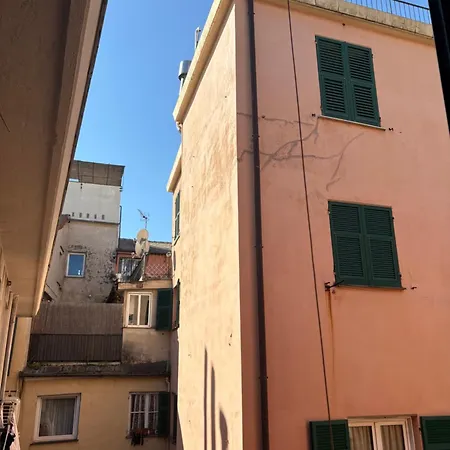 La Casa Nel Vicolo-casa Vittoria Genoa