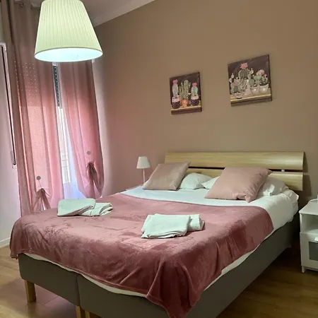 La Casa Nel Vicolo-casa Vittoria Daire Cenova